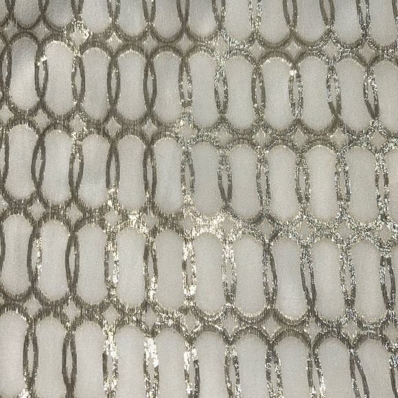 White House Black Market White Ivory Silk Sleeveless Blouse With Design XS - Picture 4 of 10